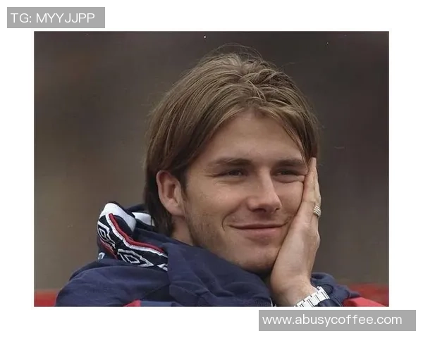 西装革履展绅士风采的足球球星场外独特魅力解析