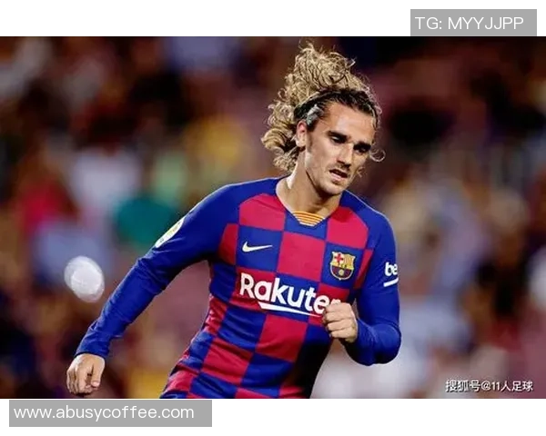 足球传奇与音乐相伴:十位球星的专属歌曲及其背后故事解析 足球传奇与音乐相伴:十位球星的专属歌曲及其背后故事解析