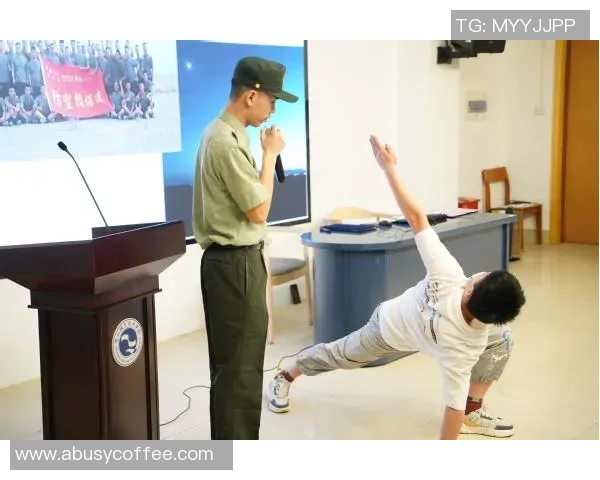 足球巨星手术疤痕背后的故事与坚韧不拔的职业精神