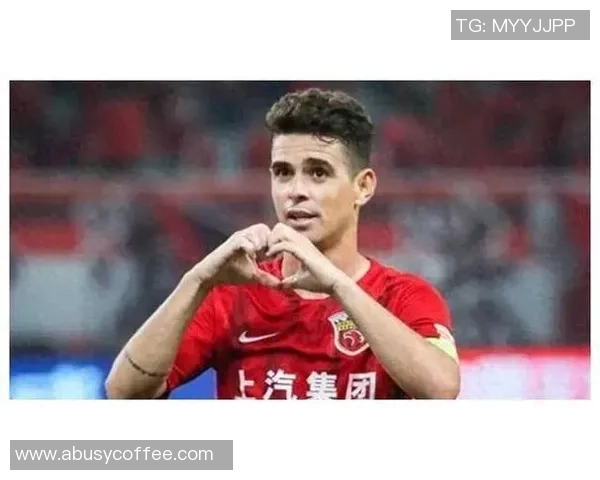 这位男足球星凭借个人魅力和出色技艺成为全球焦点其头像和名字深受球迷喜爱 这位男足球星凭借个人魅力和出色技艺成为全球焦点其头像和名字深受球迷喜爱